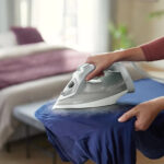 Philips Steam Iron 2400W DST5010 - Image 3